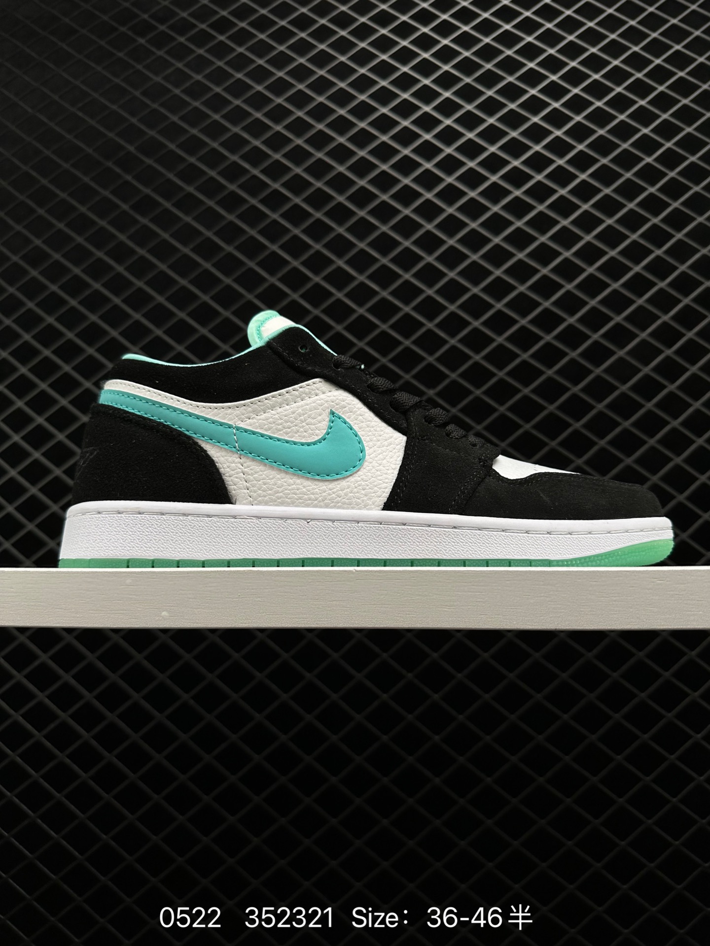 Nike Air Jordan 1 Mid Nike Air Jordan 1 Mid